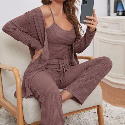 Heißer Verkauf dreiteilige Robe Pyjamas Damen Home Wear Casual Nachtwäsche